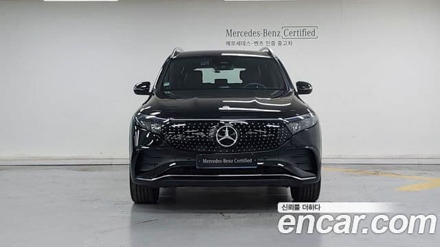 Mercedes-Benz EQB 2025 — Photo 15/17