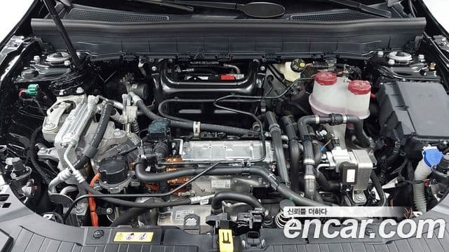 Mercedes-Benz EQB 2025 — Photo 2/17