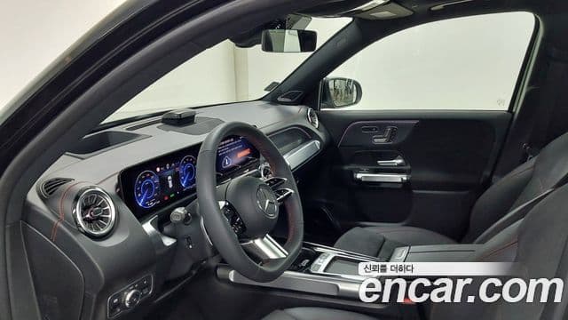 Mercedes-Benz EQB 2025 — Photo 17/17