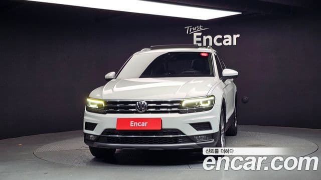 Volkswagen Tiguan 2018 — ფოტო 3/20