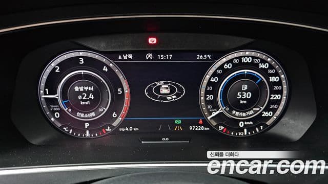 Volkswagen Tiguan 2018 — ფოტო 8/20