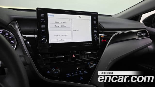 Toyota Camry 2024 — Фото 15/20