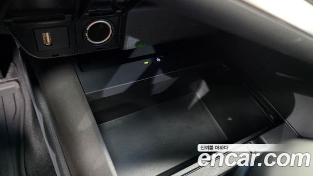 Toyota Camry 2024 — Photo 18/33