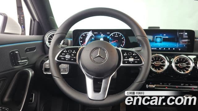 Mercedes-Benz A-Class 2021 — Фото 13/20