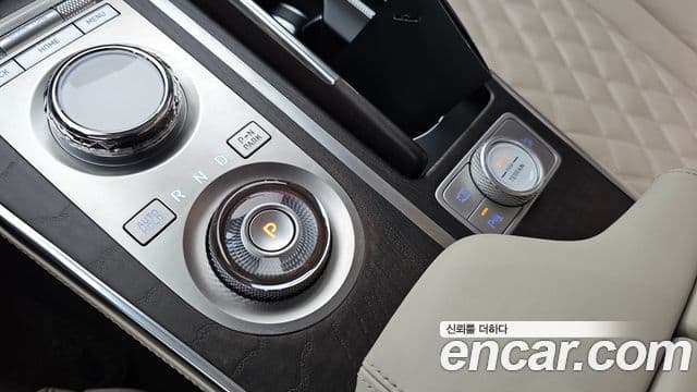 Genesis GV80 2023 — ფოტო 23/36