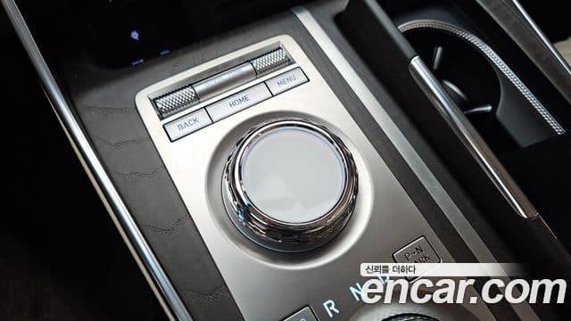 Genesis GV80 2023 — ფოტო 28/36