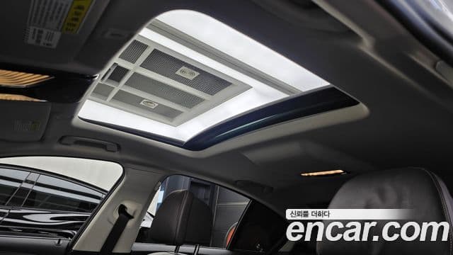 BMW 5 Series 2018 — Şəkil 18/20