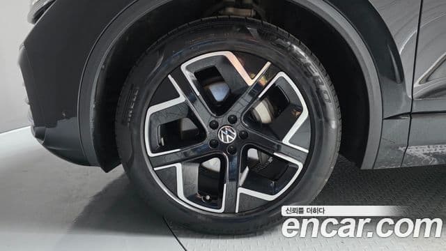 Volkswagen Touareg 2024 — Photo 16/34