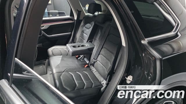 Volkswagen Touareg 2024 — Photo 9/34