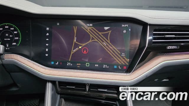 Volkswagen Touareg 2024 — Photo 15/34