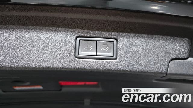 Volkswagen Touareg 2024 — Photo 30/34