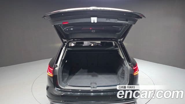 Volkswagen Touareg 2024 — Photo 26/34