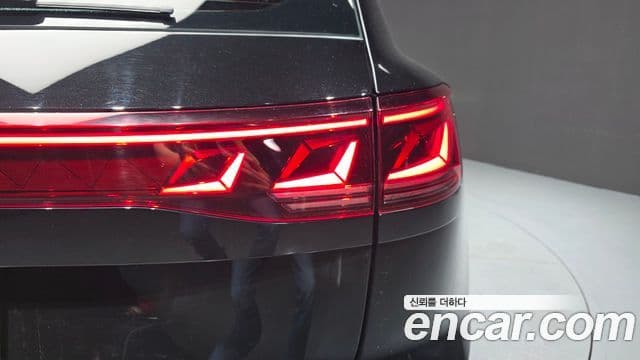 Volkswagen Touareg 2024 — Photo 20/34