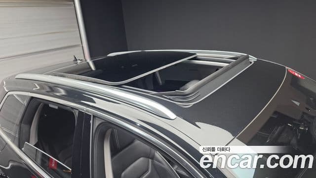 Volkswagen Touareg 2024 — Photo 22/34