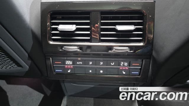 Volkswagen Touareg 2024 — Photo 29/34