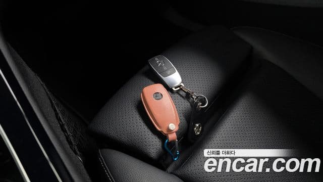 Mercedes-Benz C-Class 2019 — Фото 18/20