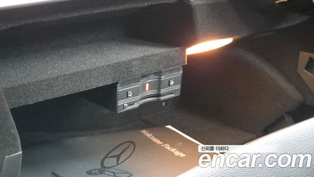 Mercedes-Benz C-Class 2019 — Photo 26/31