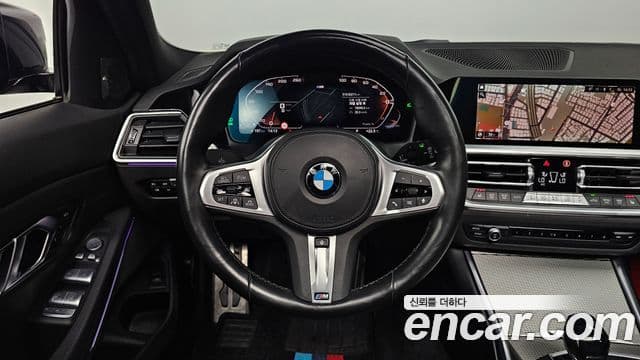 BMW 3 Series 2021 — ფოტო 13/20