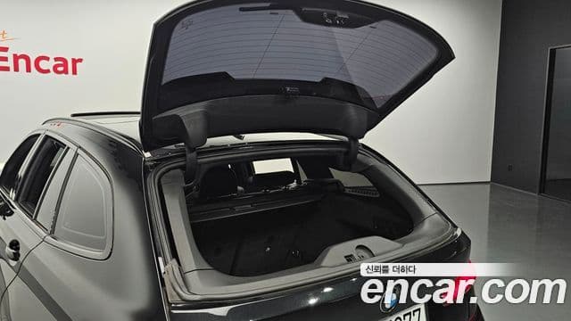 BMW 3 Series 2021 — ფოტო 19/20