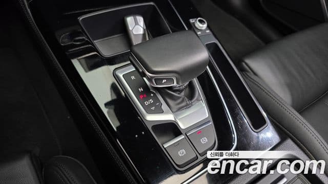 Audi Q5 2021 — ფოტო 20/35