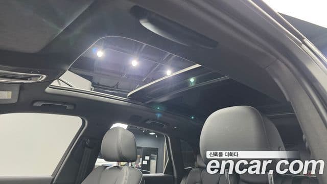 Audi Q5 2021 — ფოტო 17/35