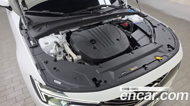 Volvo S90 2025 — Photo 20/37