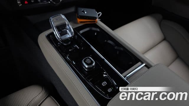 Volvo S90 2025 — Photo 13/37