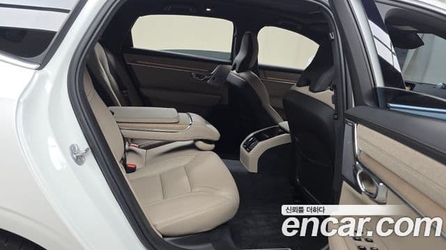 Volvo S90 2025 — Photo 7/37