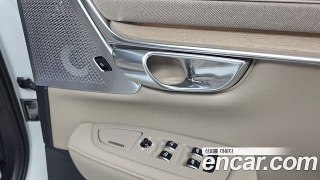 Volvo S90 2025 — Photo 5/37