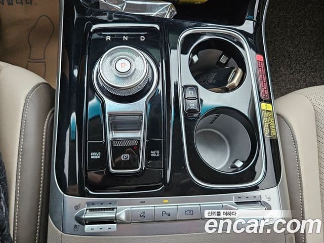 Kia Carnival 2023 — Şəkil 7/20