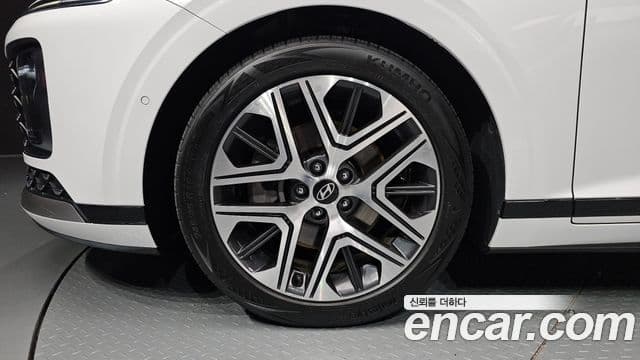 Hyundai Grandeur Hybrid 2023 — Photo 8/31