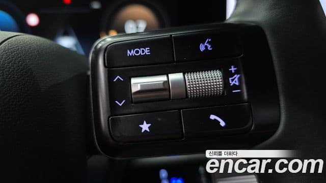 Hyundai Grandeur Hybrid 2023 — Photo 9/31