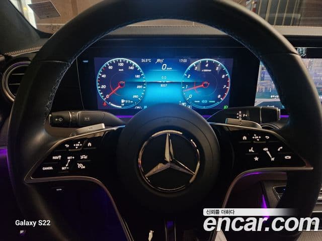 Mercedes-Benz E-Class 2022 — Фото 7/12