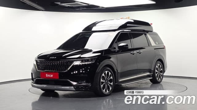 Kia Carnival 2021 — Фото 1/20