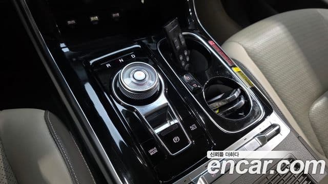 Kia Carnival 2021 — Фото 9/20