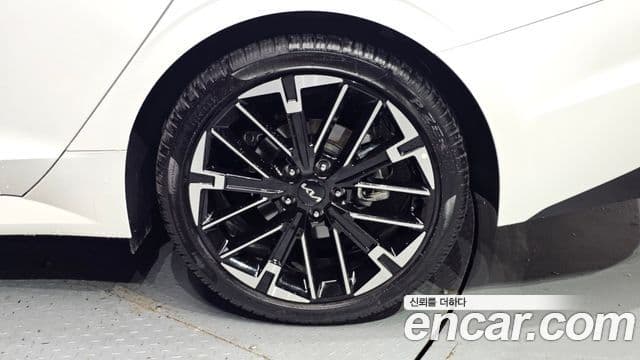 Kia K5 2025 — Şəkil 21/32