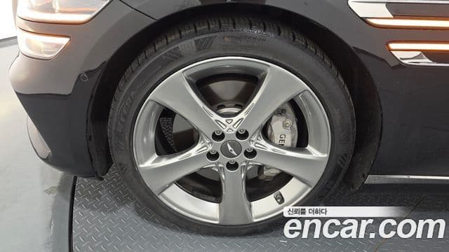 Genesis Electrified G80 2021 — фото 5 из 20