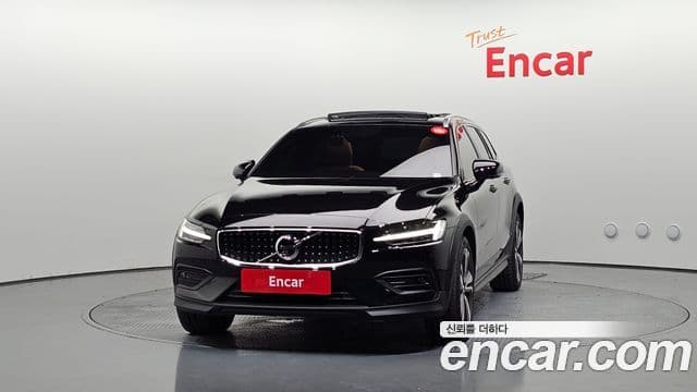 Volvo V60 Cross Country 2021 — Şəkil 3/20