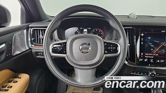 Volvo V60 Cross Country 2021 — Şəkil 13/20