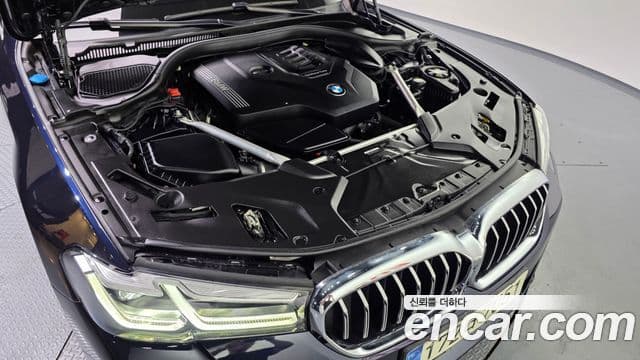 BMW 5 Series 2021 — Şəkil 6/20