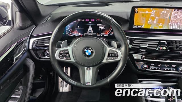 BMW 5 Series 2021 — Şəkil 13/20