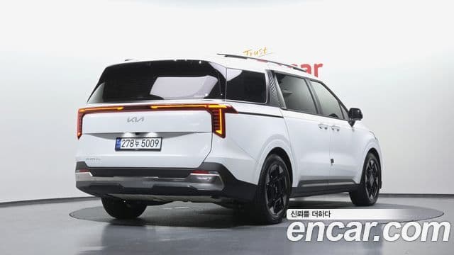 Kia Carnival 2024 — Photo 27/35