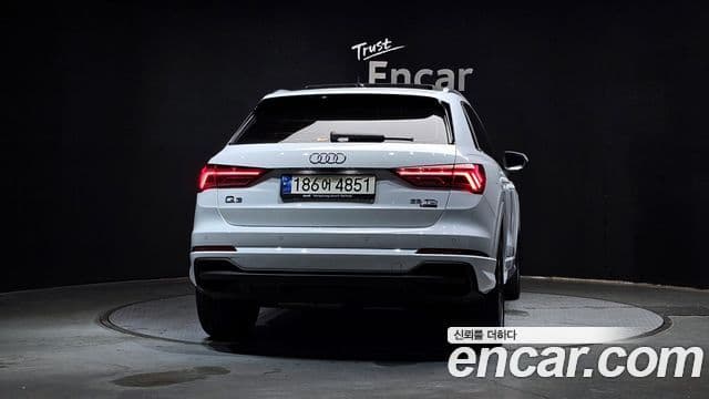 Audi Q3 2023 — Photo 8/31