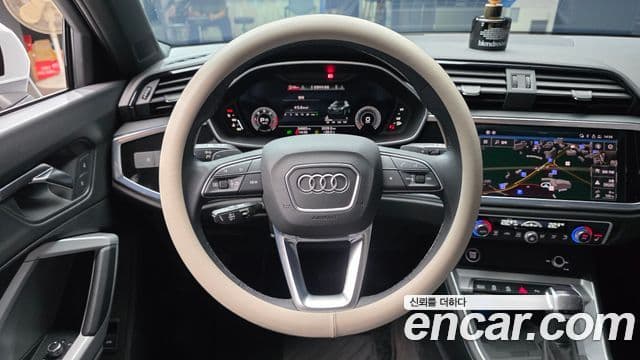 Audi Q3 2023 — Photo 11/31