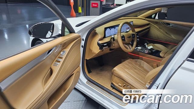 Genesis Electrified G80 2024 — Şəkil 10/20