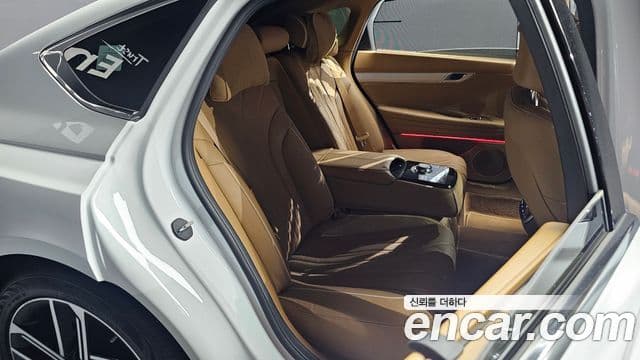 Genesis Electrified G80 2024 — Şəkil 11/20
