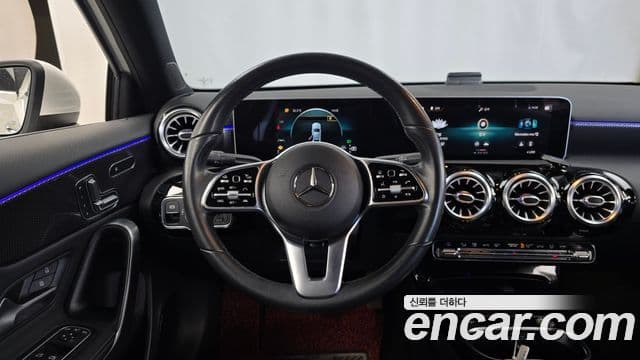 Mercedes-Benz A-Class 2020 — Фото 13/20