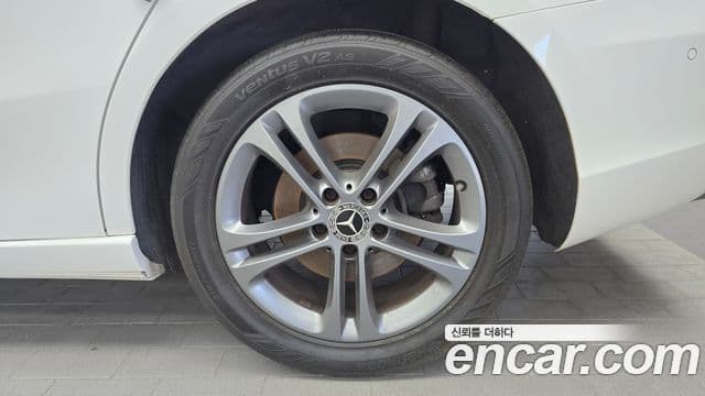 Mercedes-Benz A-Class 2020 — Şəkil 2/30
