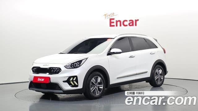 Kia Niro 2021 — ფოტო 1/20