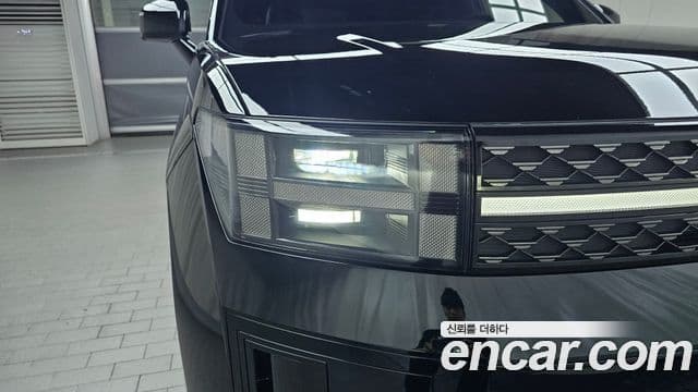 Hyundai Santa Fe 2025 — ფოტო 7/33
